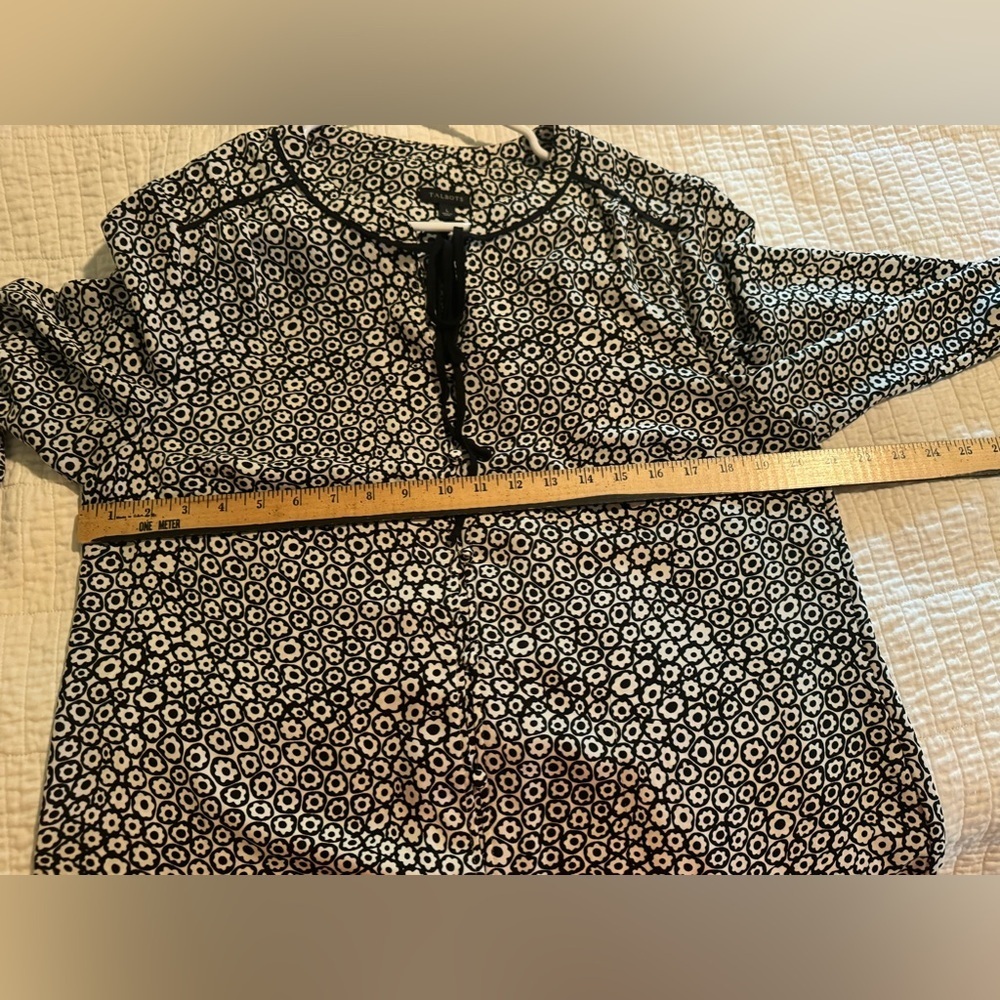 Talbots Long Sleeve Black White Floral Tie Button Down Blouse Sz L - Picture 12 of 12